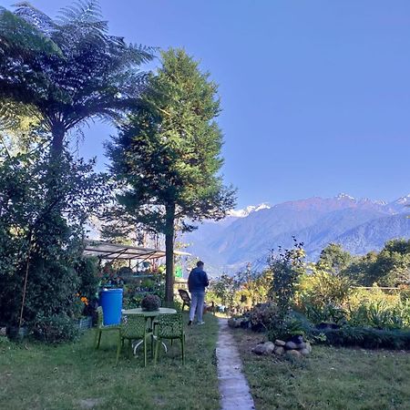 Ifseen Villa Pelling Exterior photo