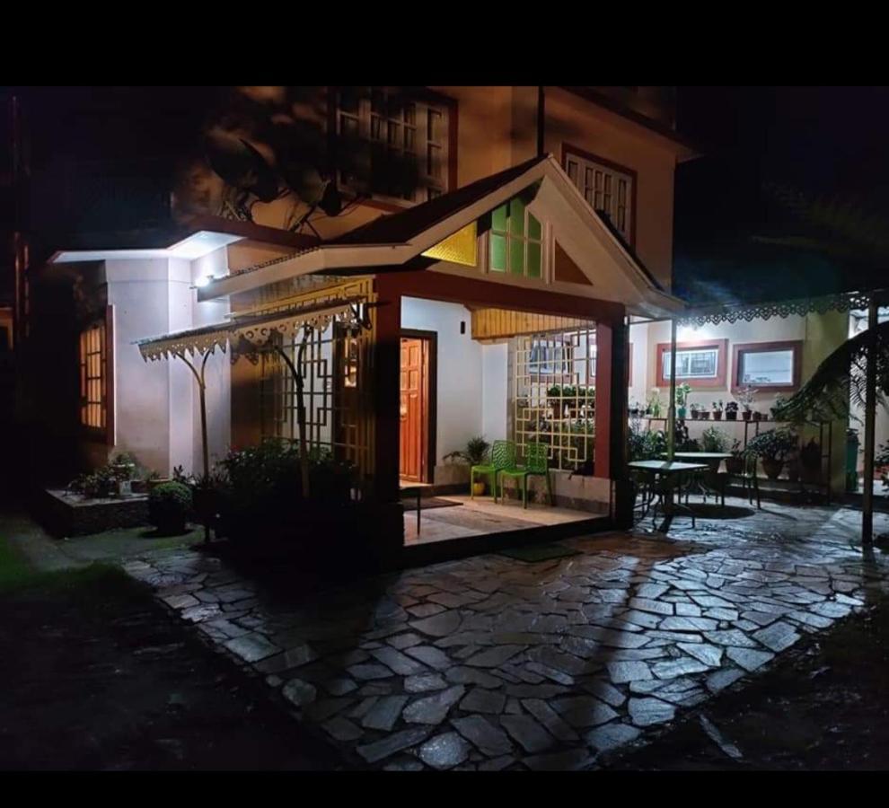 Ifseen Villa Pelling Exterior photo