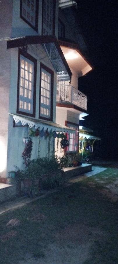Ifseen Villa Pelling Exterior photo