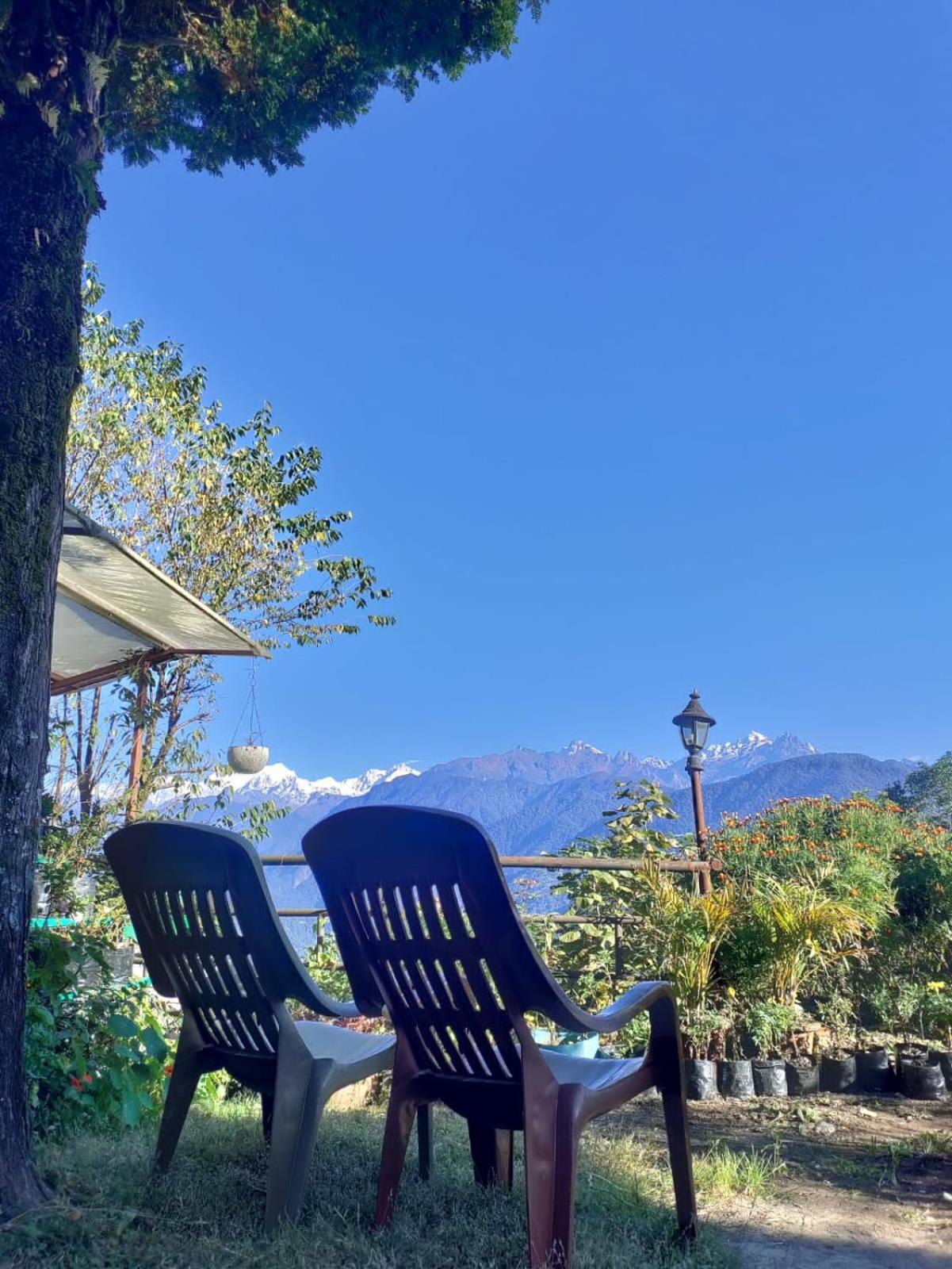 Ifseen Villa Pelling Exterior photo
