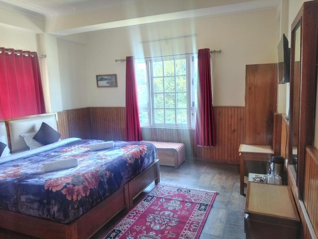 Ifseen Villa Pelling Exterior photo